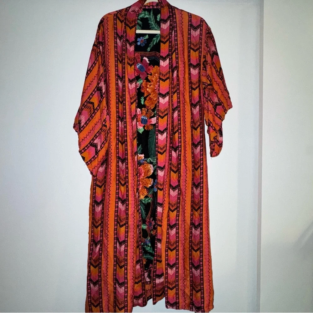 FARM Rio Multicolor Floral Robe - Picture 3 of 4